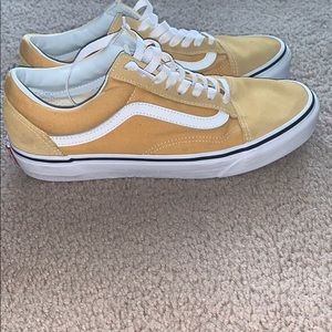 Vans old skool yellow